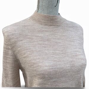 100% Merino Wool Badgley Mischka High Neck Light Beige Sweater Cozy Normcore